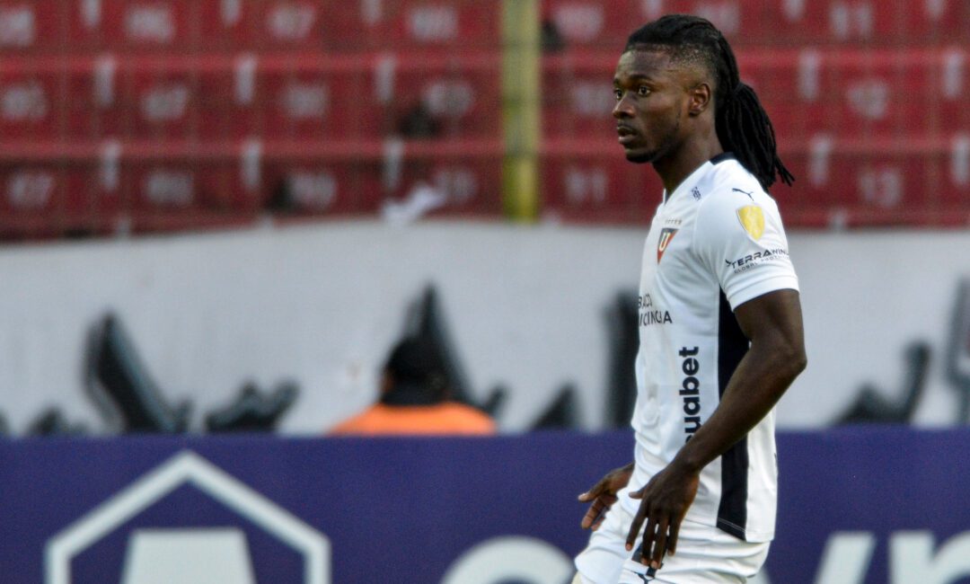 Adé. Borrón y cuenta nueva en LDU