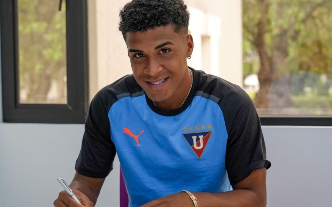 LDU. Y dos guaguas más en la nómina de convocados
