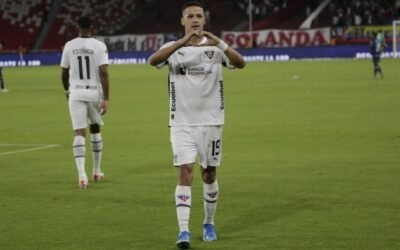 ¿Cuándo debería ser transferido Álex Arce?