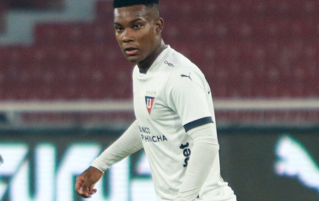 Óscar rumbo a Inglaterra y estos fueron sus números