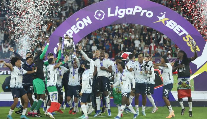 Liga quiere su segundo doblete consecutivo