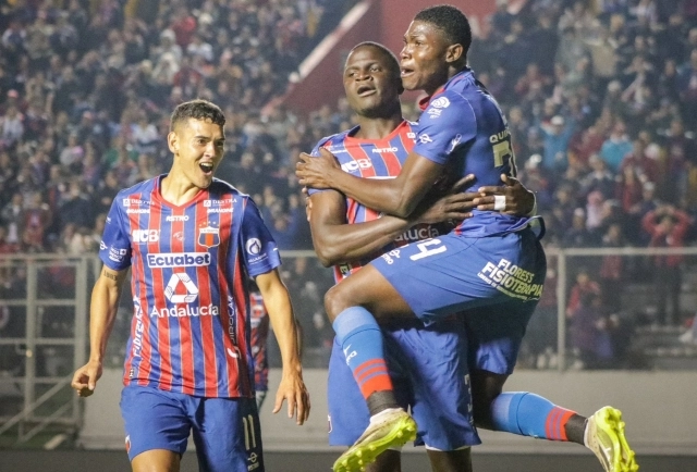 LA AKD. Buscará el ascenso a la Serie B