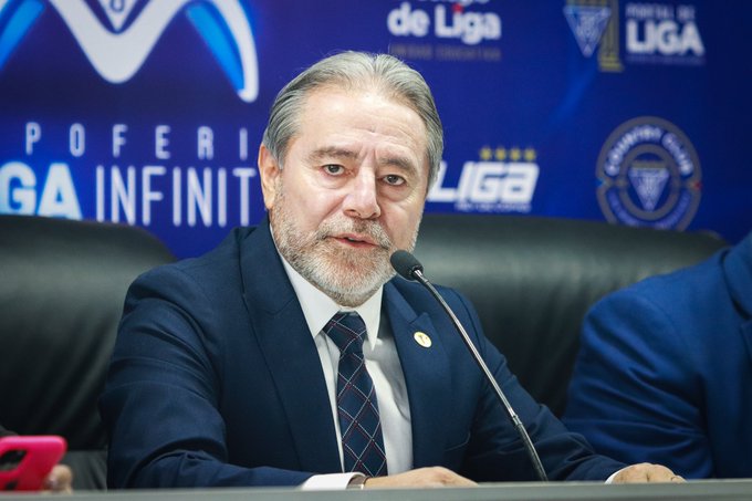 «Doc» Álvarez y las novedades de la U
