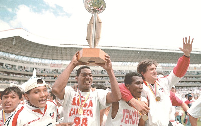 «El segundo bi campeonato de la U fue en casa nueva»