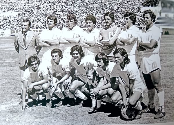 De la mano, de Leonel. LDU y su primer bicampeonato