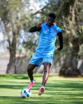 «En LDU. Hay cambio de delanteros»