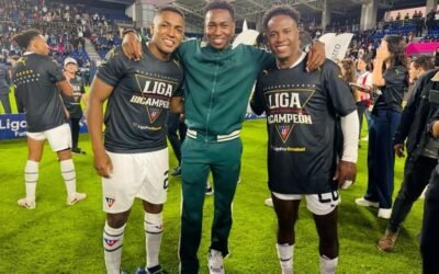 En LDU. Fin de la dinastía Julio al momento