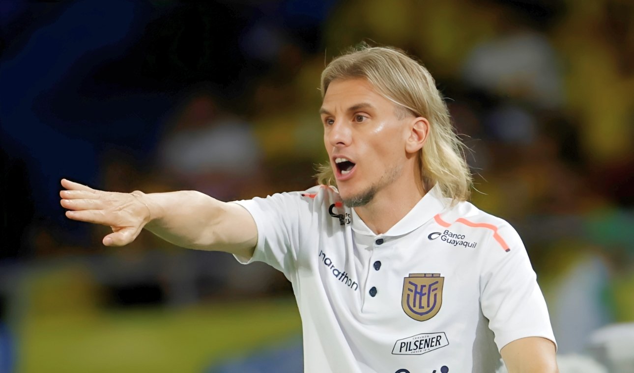 El profe Becca sigue puliendo la lista tricolor