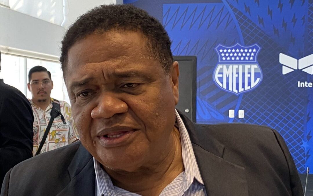 «Emelec en un mar de deudas».