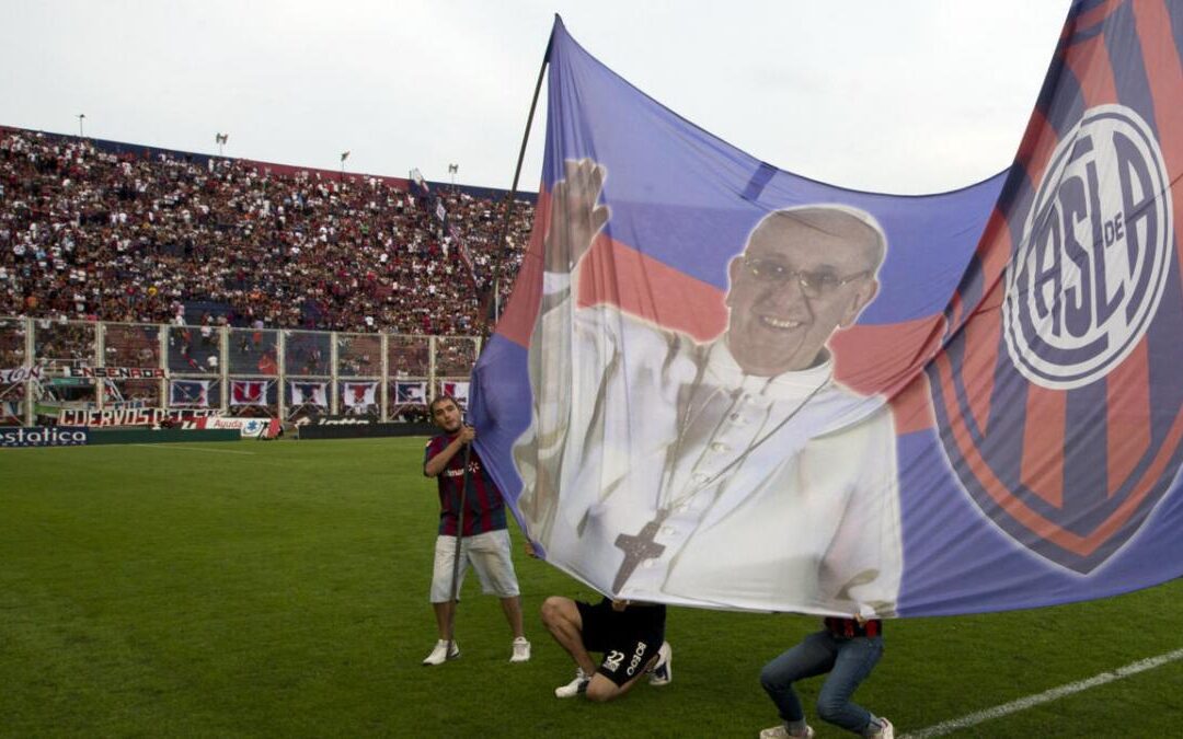 «Papa Francisco se llevó el balón al cielo»