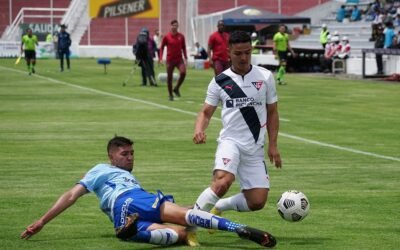 LDU a Ambato obligado a sumar