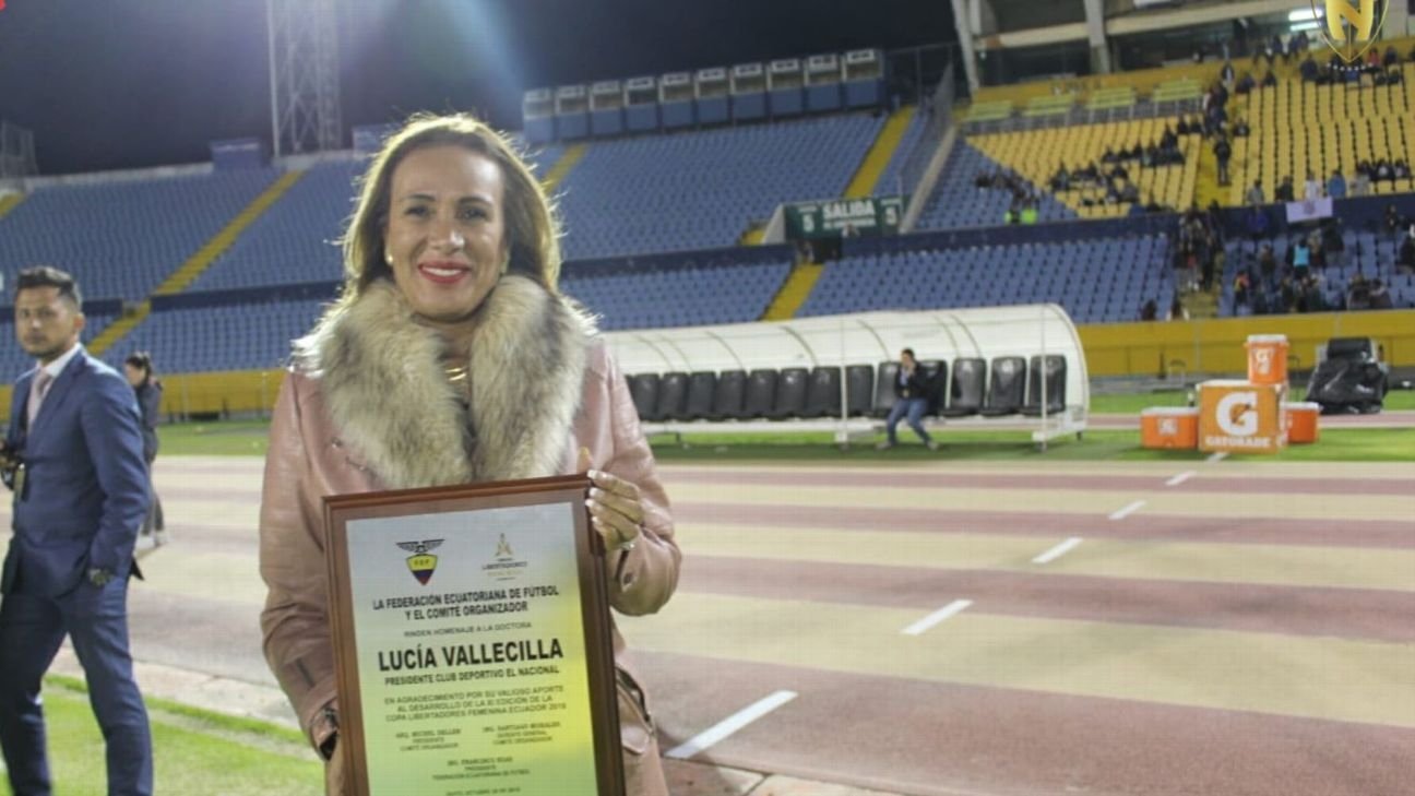 La Dra. Vallecilla a la defensa de su administración