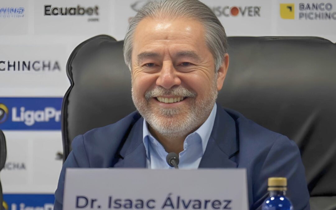 «El Doc» Álvarez  apremia por los refuerzos para LDU