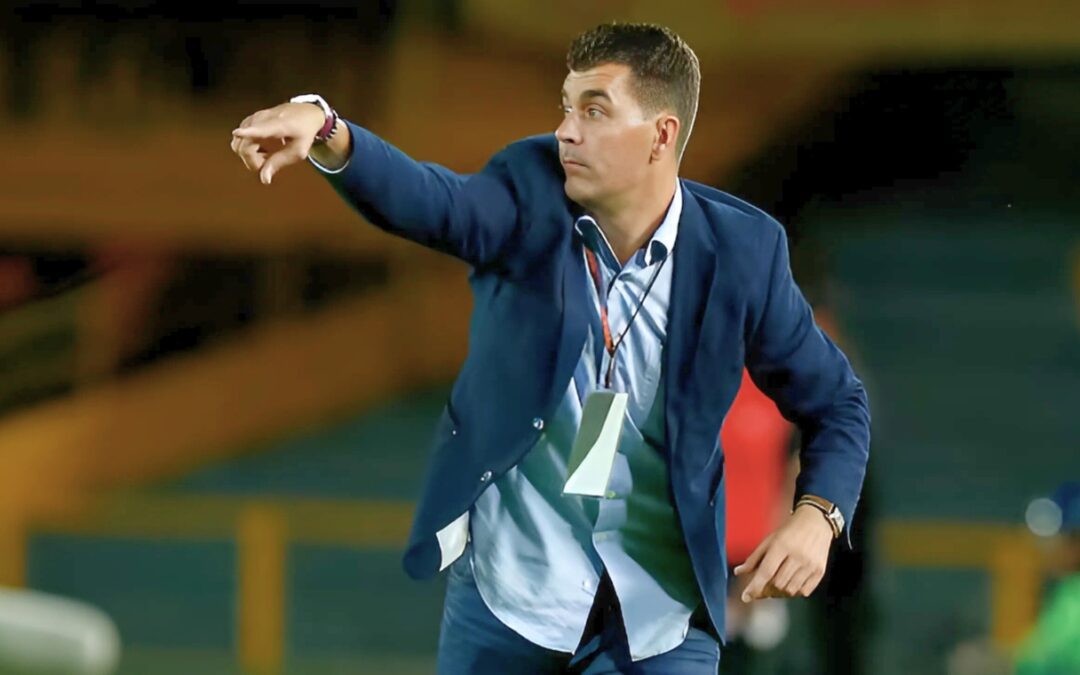 «De la Madre Patria para el Ídolo». El nuevo de DT BSC