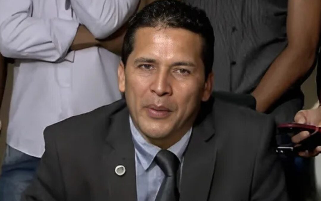 Muentes se expresó contra los errores arbitrales