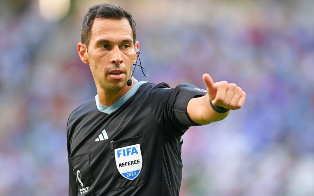 «El árbitro Tello vs LDU»