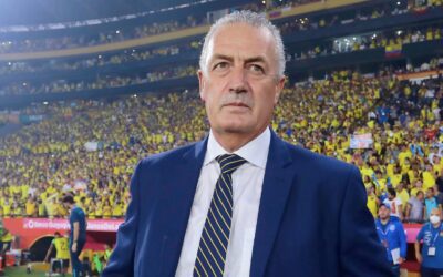 Mañana. «El profe Alfaro con el corazón dividido»