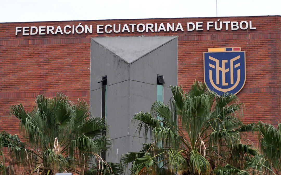 «LA FEF busca sacar tarjeta roja a los manchan la pelota»