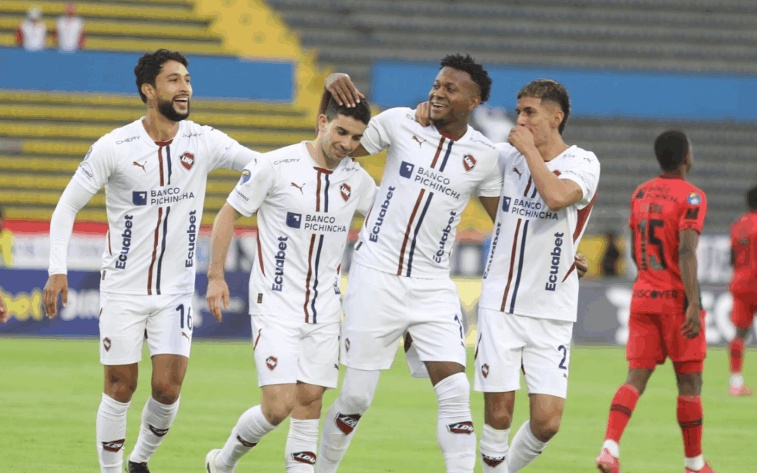 Tiago y los Albos con el chip en la Copa Ecuador