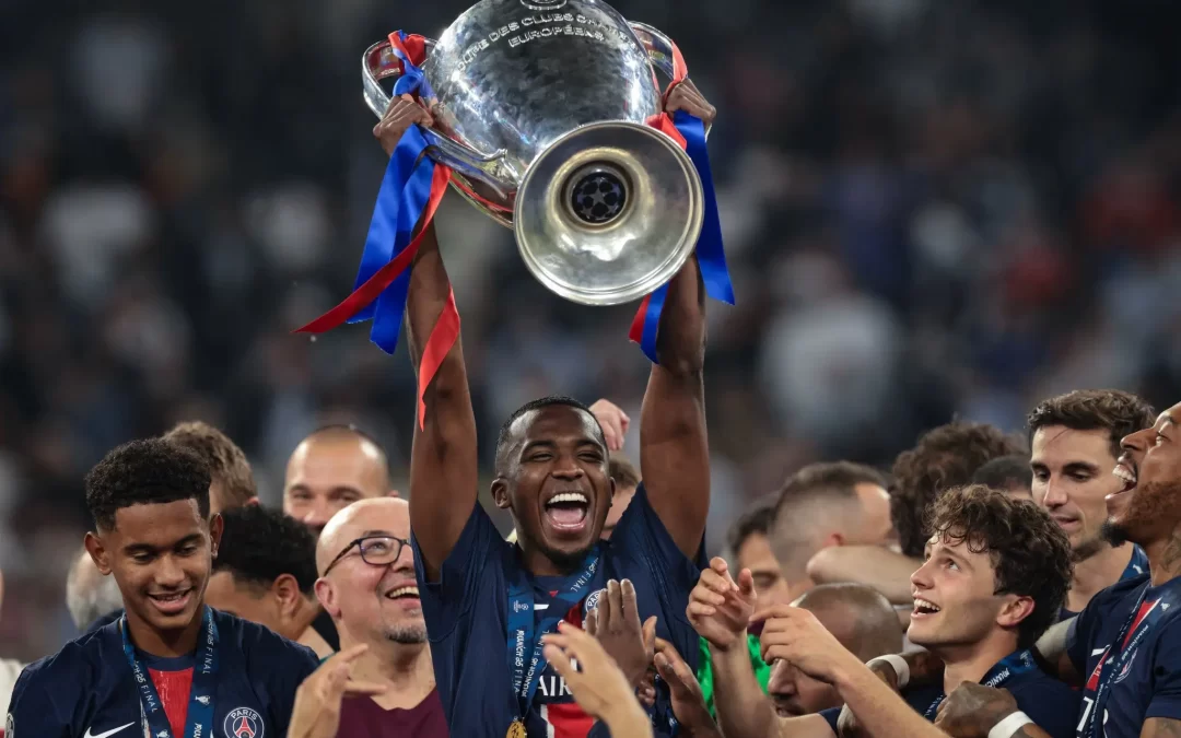 «Pachito» en un 11 de estrellas de fútbol». The Best