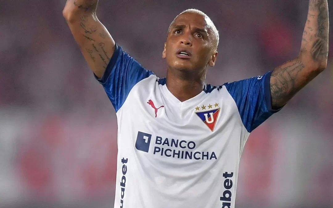 Deyverson: «Un goleador que viene a alegrar a los Albos»