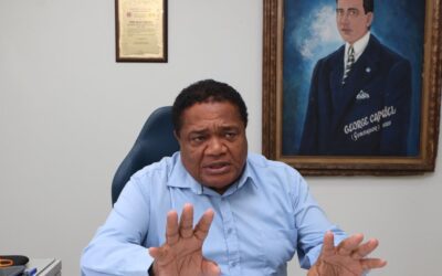 Guzmán se defiende y no quiere soltar la presidencia