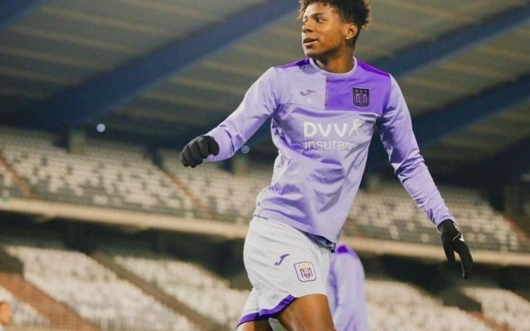 NILSON A LA PREMIER Y «LDU SE FROTA LAS MANOS»