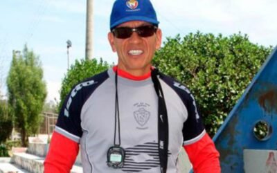 Tomar agüita ayuda a combatir el calor, dice el Capi