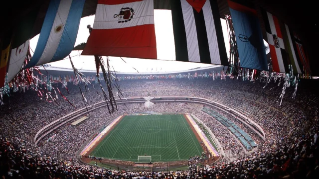 EL AZTECA: «Un templo que ya tiene la bandera tricolor»