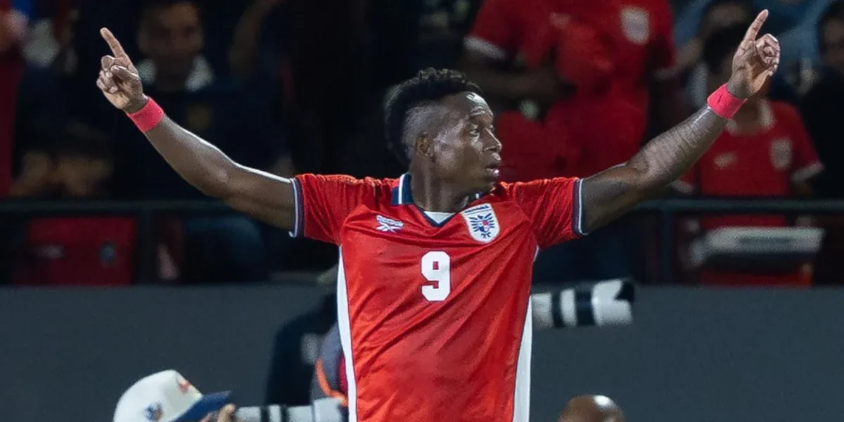 DEL MUNDIAL, ATERRIZÓ PARA EL ÍDOLO