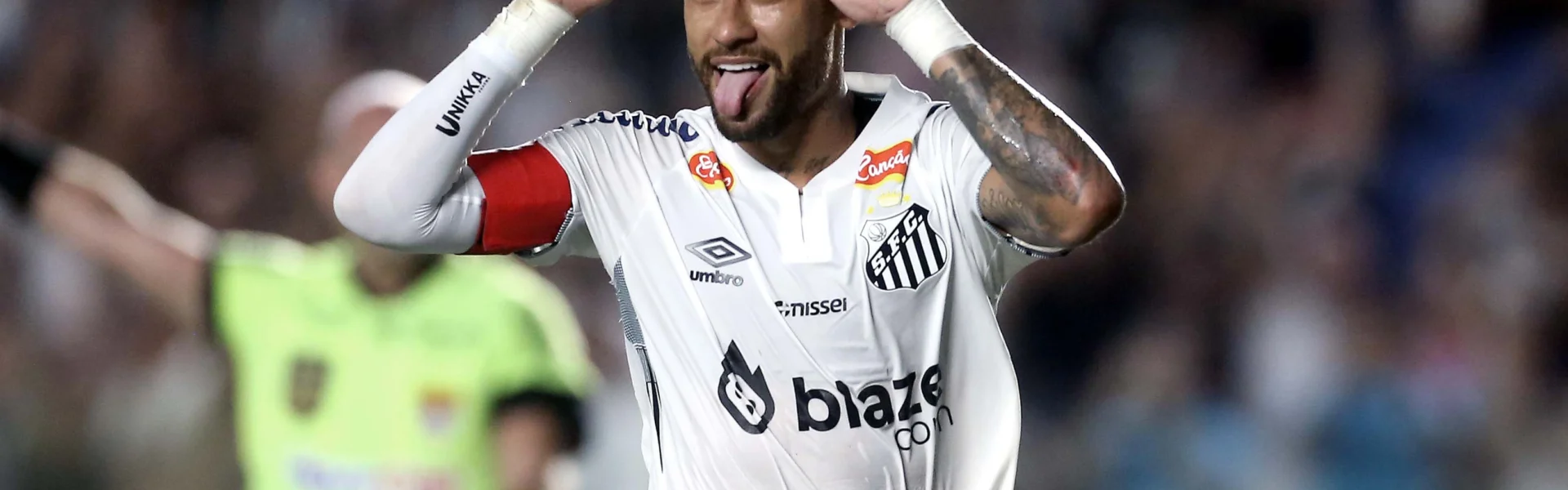 Y VUELVE SANTOS A ECUADOR
