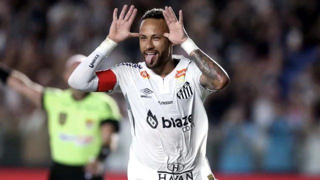 Y VUELVE SANTOS A ECUADOR