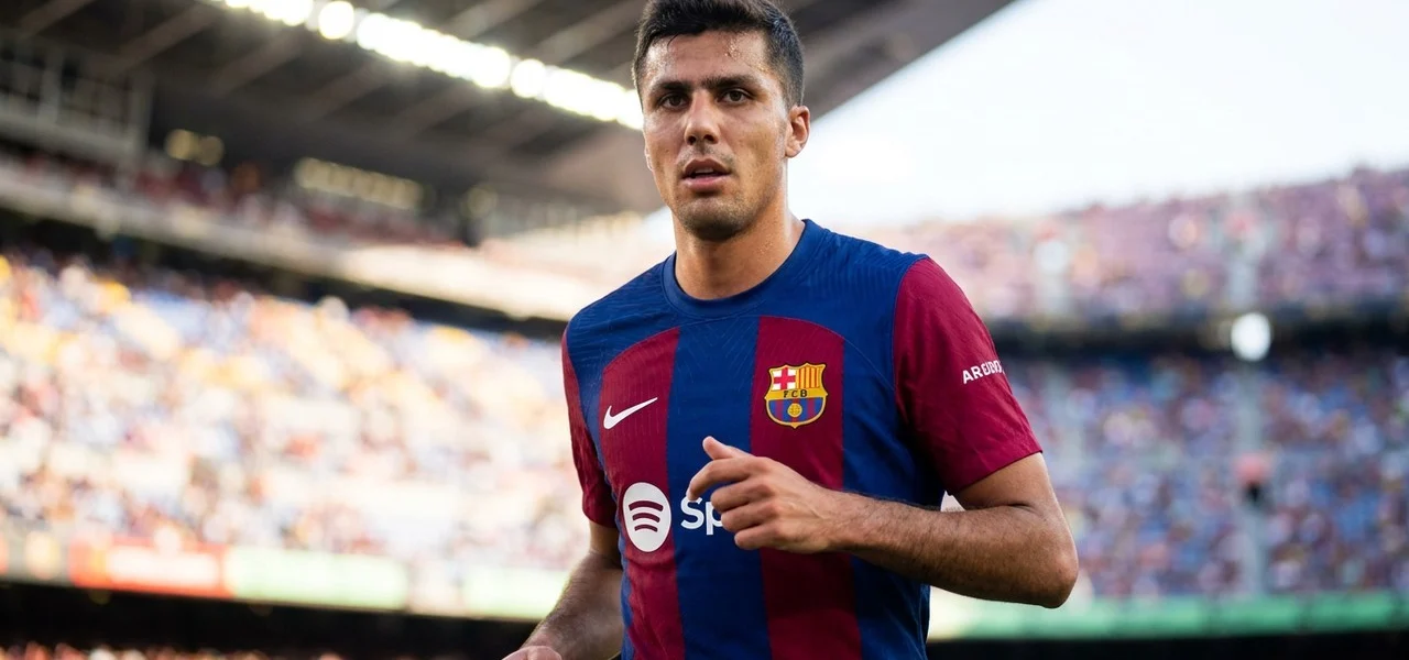 RODRI YA LUCE LA AZULGRANA DEL BARCA