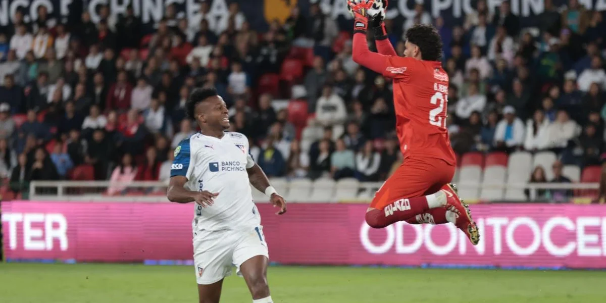 Michael. «Volvió a ser el salvador de la U»