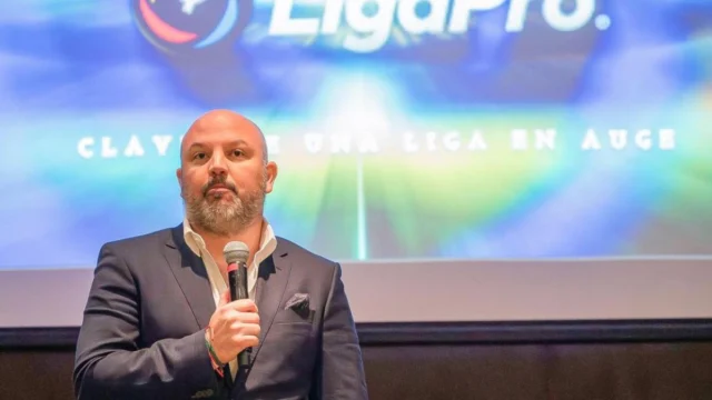 LOOR RESPONDE AL DOC ÁLVAREZ DEFENDIENDO EL PRODUCTO