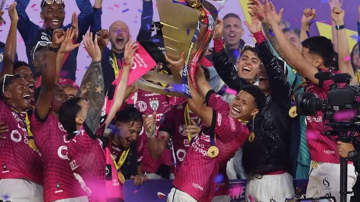IDV QUIERE LEVANTAR LA COPA YA