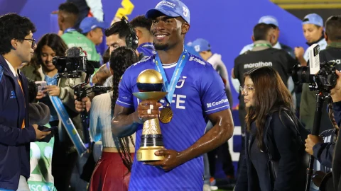 «LA CHATOLEI» QUIERE DEFENDER SU COPA ANTE LDU